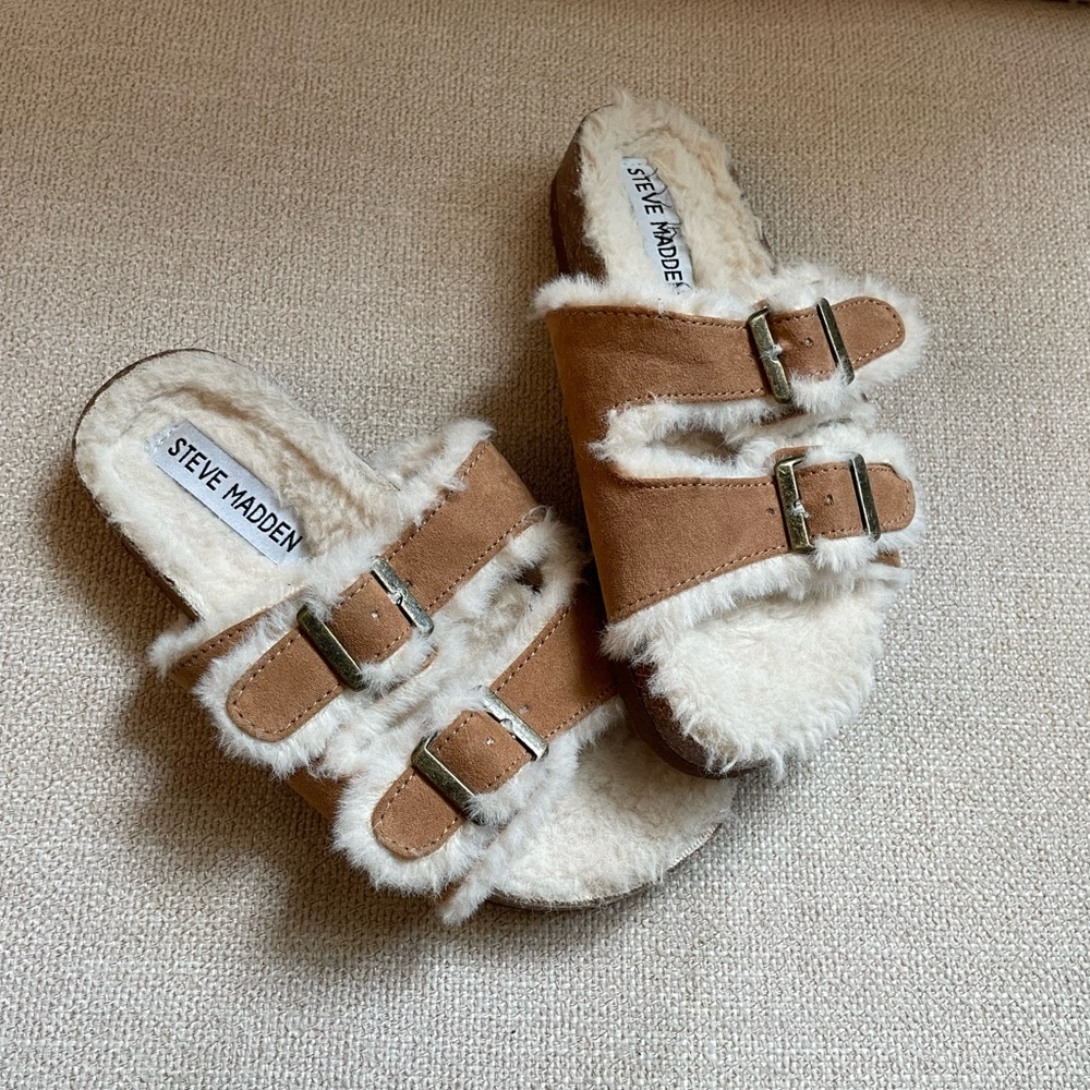 Steve Madden Tan Fuzzy Sandals girls size 13